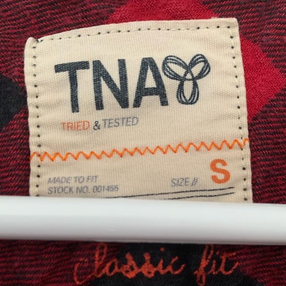 TNA Button-Up Red & black Plaid Shirt Size Small - Picture 3 of 4